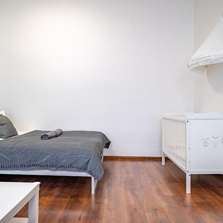 Family Apartment オストラヴァ エクステリア 写真