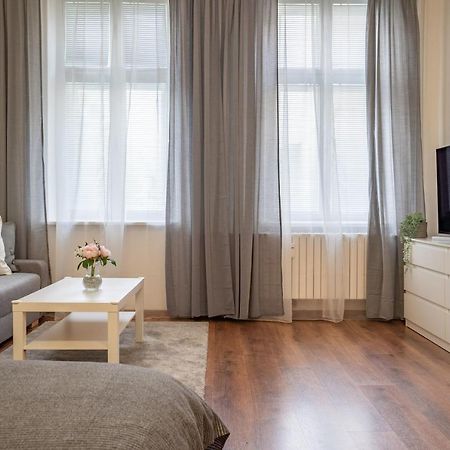 Family Apartment オストラヴァ エクステリア 写真