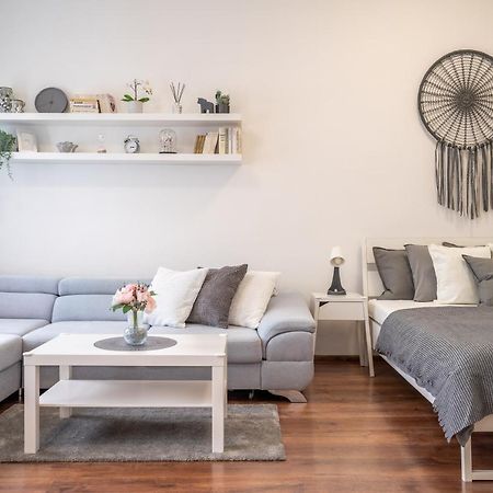 Family Apartment オストラヴァ エクステリア 写真