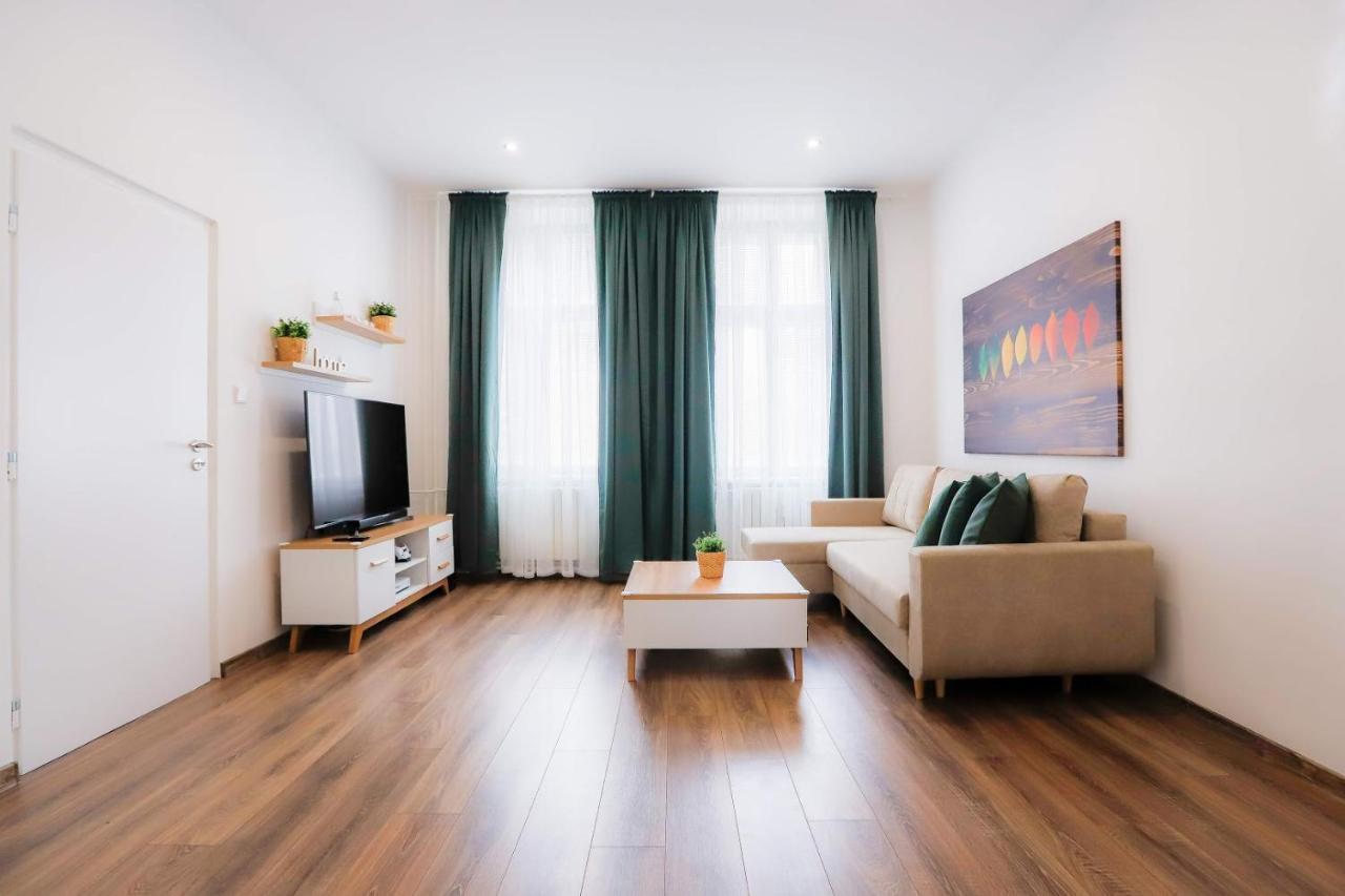 Family Apartment オストラヴァ エクステリア 写真