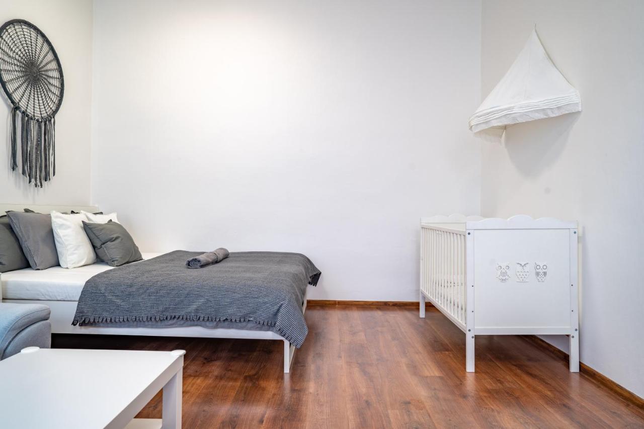 Family Apartment オストラヴァ エクステリア 写真