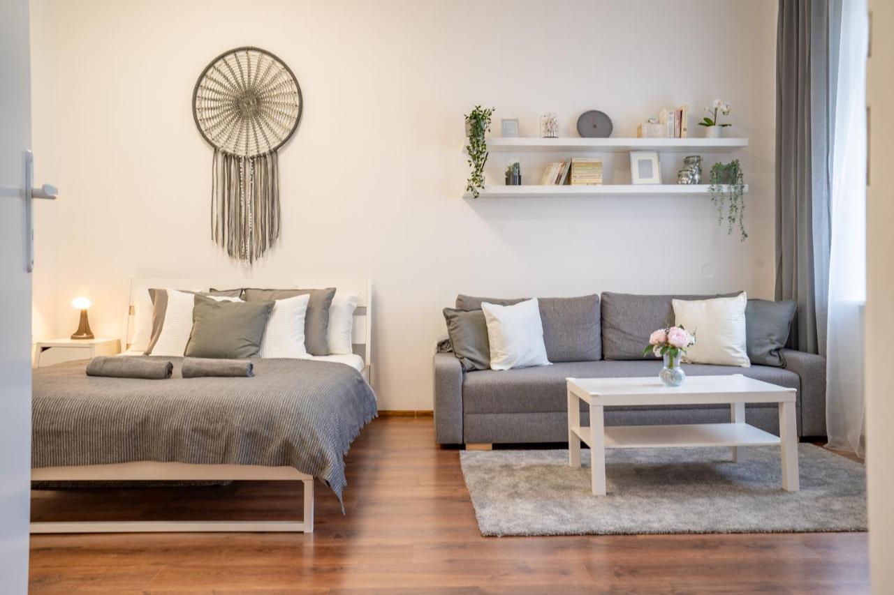 Family Apartment オストラヴァ エクステリア 写真