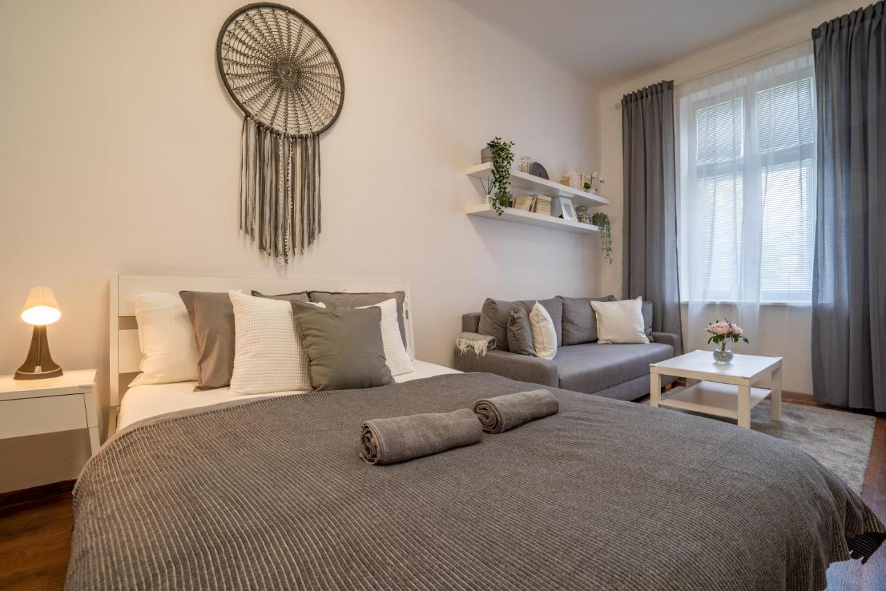 Family Apartment オストラヴァ エクステリア 写真